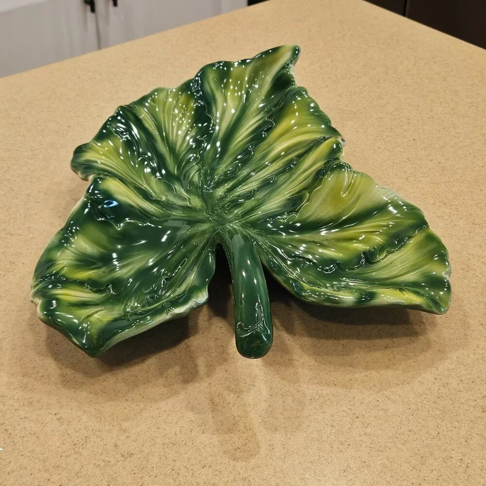 VINTAGE ITALIAN MAJOLICA VIETRI GREEN FOLIAGE CABBAGE LEAF SERVING DISH BOWL